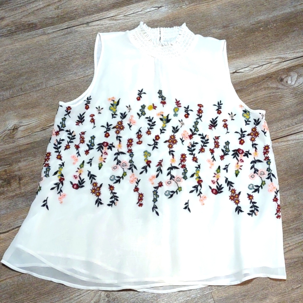 ANN Taylor embroidered top